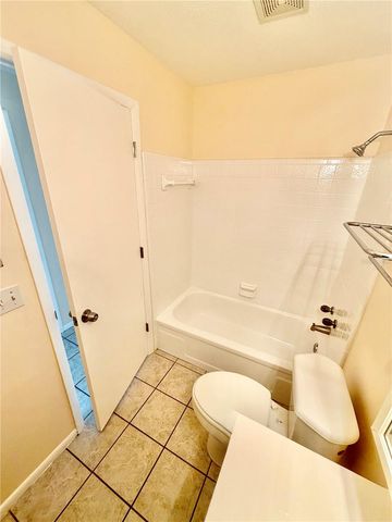 506 HOLT CIRCLE, Winter Haven, FL 33880