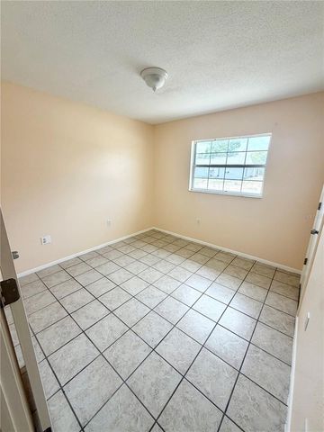 506 HOLT CIRCLE, Winter Haven, FL 33880
