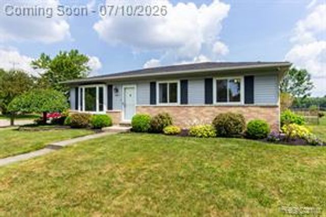 9807 Fairbanks Street, Belleville, MI 48111