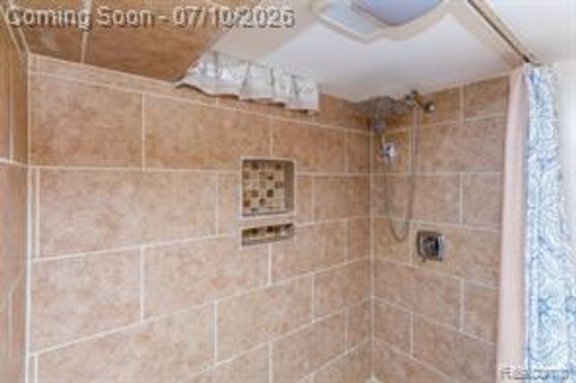 9807 Fairbanks Street, Belleville, MI 48111