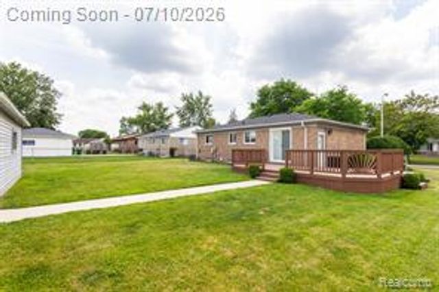 9807 Fairbanks Street, Belleville, MI 48111