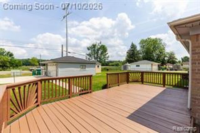9807 Fairbanks Street, Belleville, MI 48111