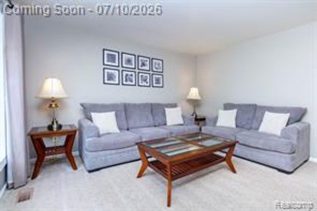 9807 Fairbanks Street, Belleville, MI 48111