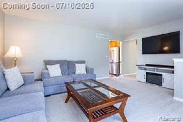 9807 Fairbanks Street, Belleville, MI 48111