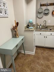 5340 HOLMES RUN PKWY #1006, Alexandria, VA 22304