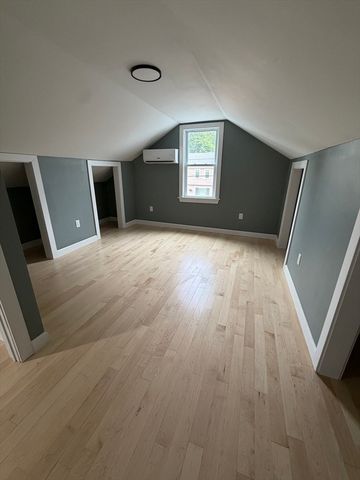 2 Columbia Blvd, Peabody, MA 01960