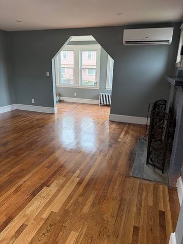 2 Columbia Blvd, Peabody, MA 01960