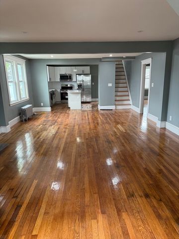 2 Columbia Blvd, Peabody, MA 01960