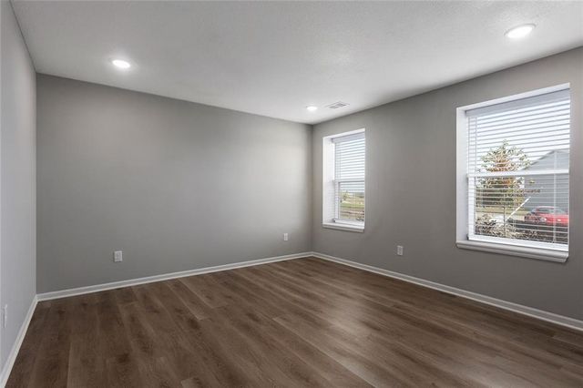 608 Foxglove Lane, Raymore, MO 64083