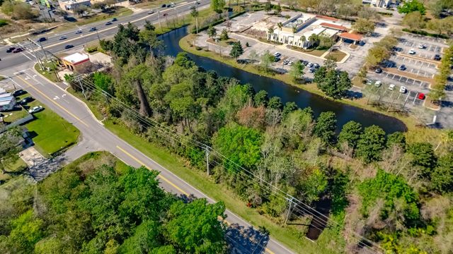 201 Shore Dr, St Augustine, FL 32086