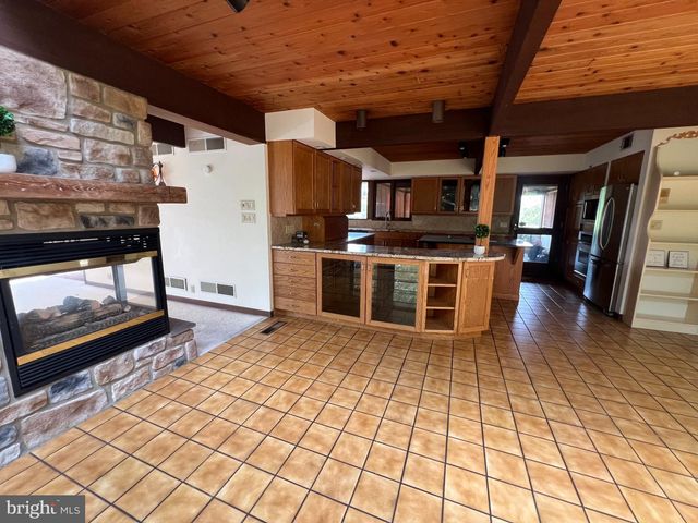 125 GRANDVIEW BLVD, Reading, PA 19609