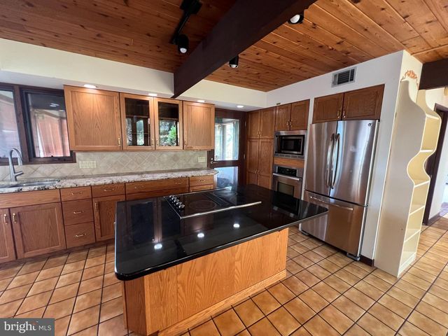 125 GRANDVIEW BLVD, Reading, PA 19609