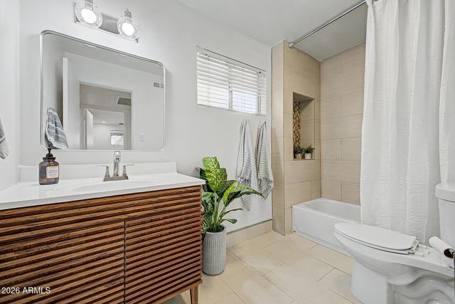 2727 E MONTECITO Avenue, Phoenix, AZ 85016
