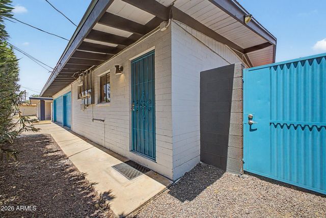 2727 E MONTECITO Avenue, Phoenix, AZ 85016