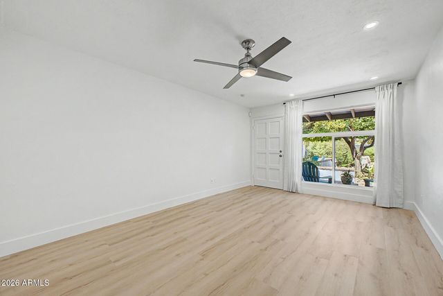 2727 E MONTECITO Avenue, Phoenix, AZ 85016