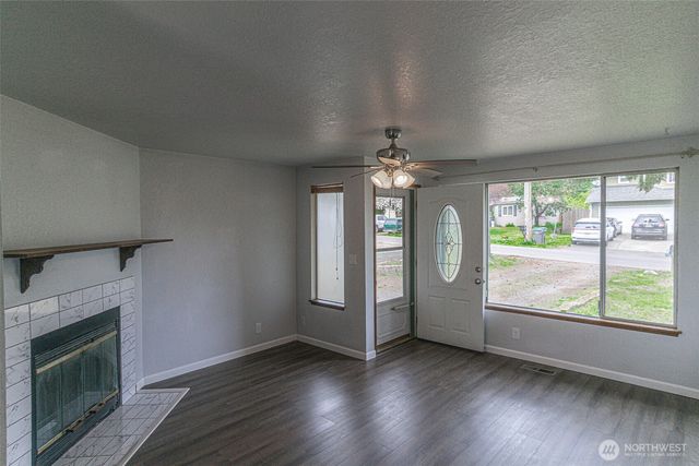 7050 SE Truman Street, Port Orchard, WA 98366