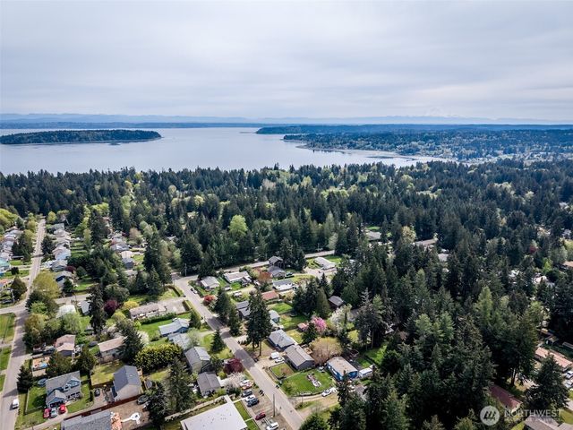 7050 SE Truman Street, Port Orchard, WA 98366
