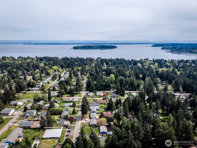 7050 SE Truman Street, Port Orchard, WA 98366