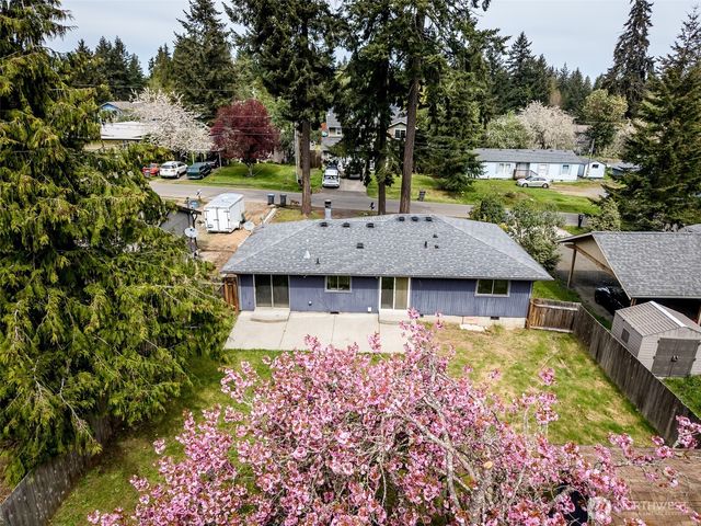 7050 SE Truman Street, Port Orchard, WA 98366