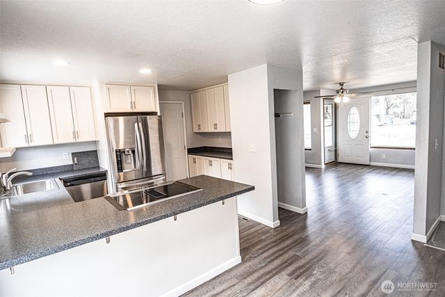 7050 SE Truman Street, Port Orchard, WA 98366