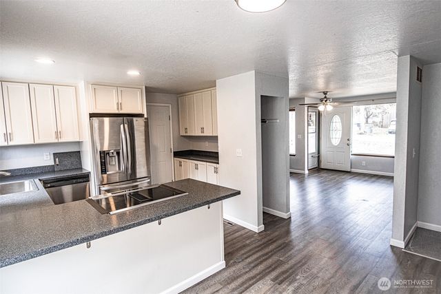 7050 SE Truman Street, Port Orchard, WA 98366