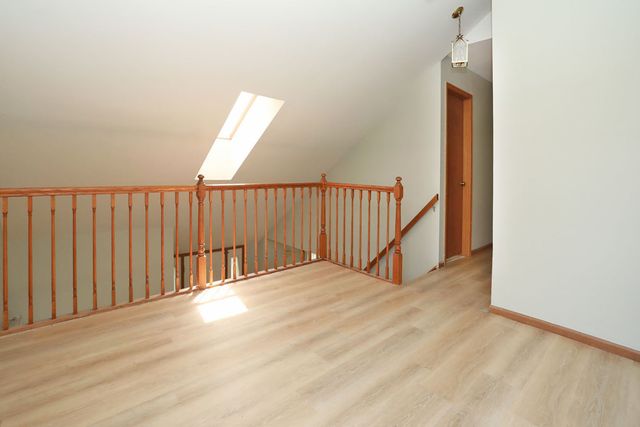 125 Bright Ridge Drive, Schaumburg, IL 60194
