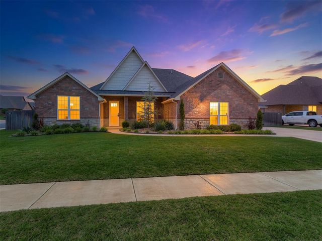 3125 Mackenzie Avenue, Edmond, OK 73013