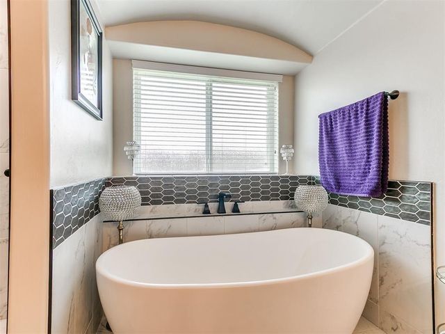 3125 Mackenzie Avenue, Edmond, OK 73013