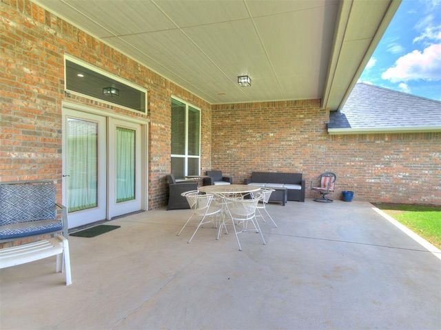 3125 Mackenzie Avenue, Edmond, OK 73013