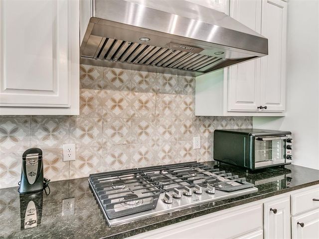 3125 Mackenzie Avenue, Edmond, OK 73013