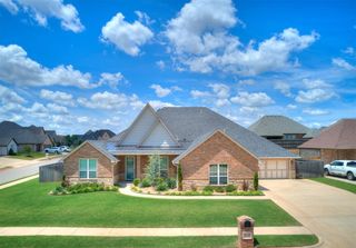 3125 Mackenzie Avenue, Edmond, OK 73013