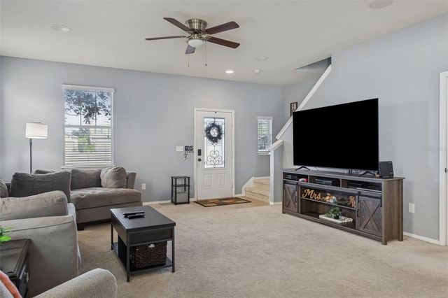 9205 ENGLISH OAKS LANE, Riverview, FL 33578