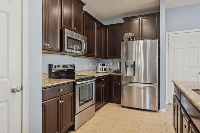 9205 ENGLISH OAKS LANE, Riverview, FL 33578