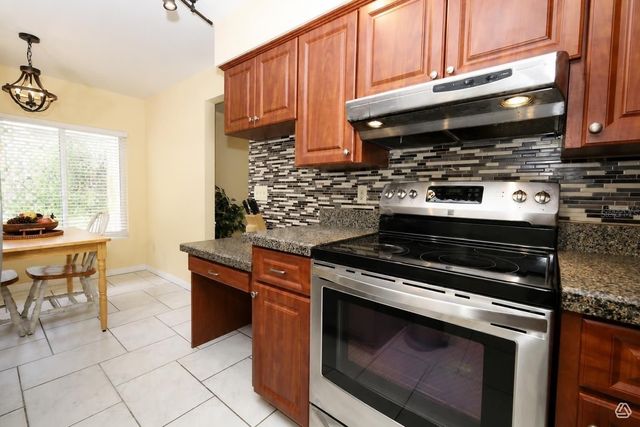 4661 N SAINT BRIDES CIRCLE, Orlando, FL 32812