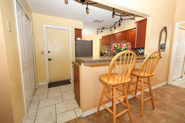 4661 N SAINT BRIDES CIRCLE, Orlando, FL 32812