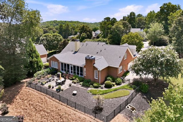 4611 Chartwell Chase Court, Flowery Branch, GA 30542