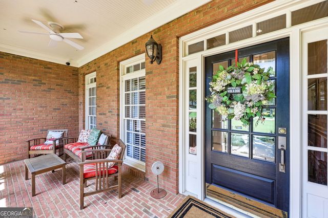 4611 Chartwell Chase Court, Flowery Branch, GA 30542