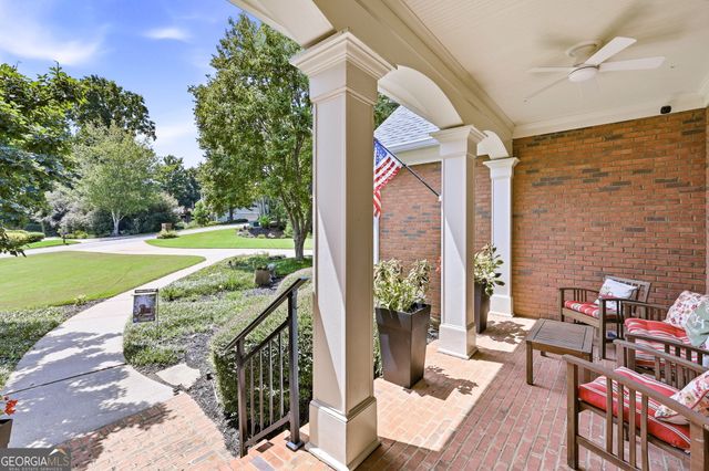 4611 Chartwell Chase Court, Flowery Branch, GA 30542