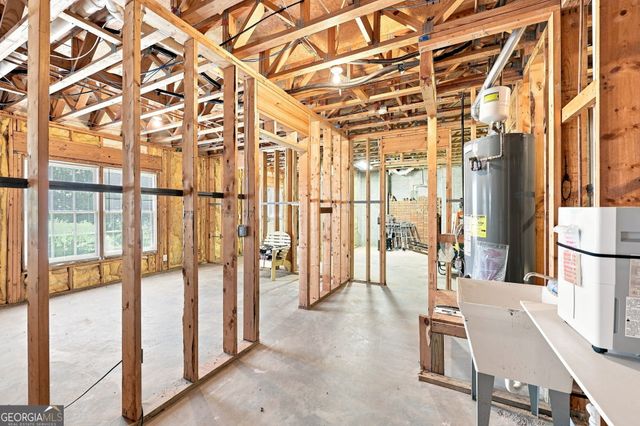 4611 Chartwell Chase Court, Flowery Branch, GA 30542