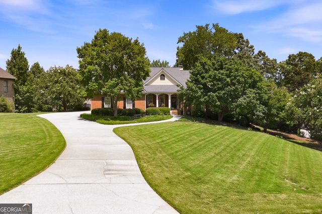 4611 Chartwell Chase Court, Flowery Branch, GA 30542