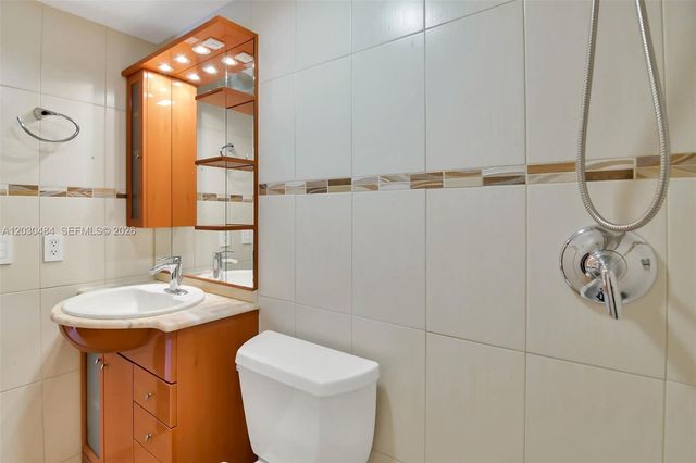 812 NE 26th Avenue, Hallandale Beach, FL 33009