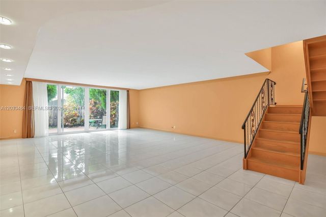 812 NE 26th Avenue, Hallandale Beach, FL 33009