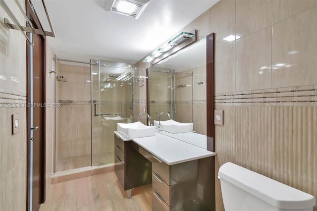 812 NE 26th Avenue, Hallandale Beach, FL 33009