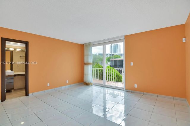 812 NE 26th Avenue, Hallandale Beach, FL 33009