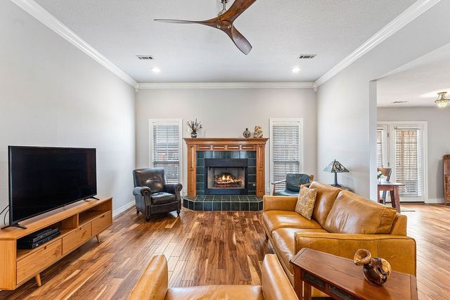 310 Center Drive, Lowell, AR 72745