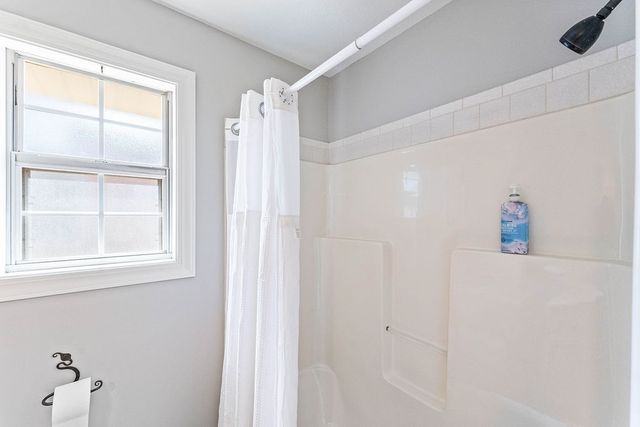 310 Center Drive, Lowell, AR 72745