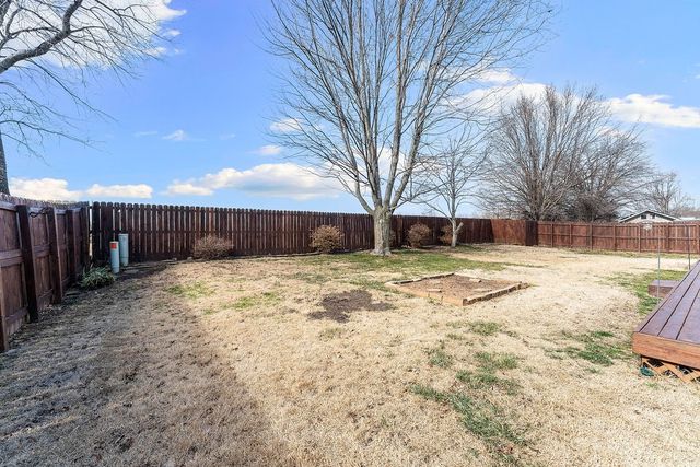 310 Center Drive, Lowell, AR 72745