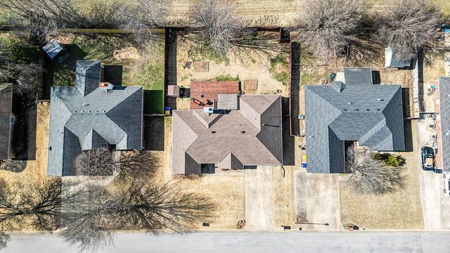 310 Center Drive, Lowell, AR 72745