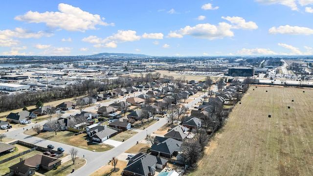 310 Center Drive, Lowell, AR 72745