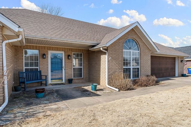 310 Center Drive, Lowell, AR 72745